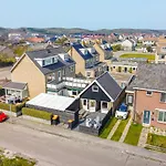 Life - Aan Zee *